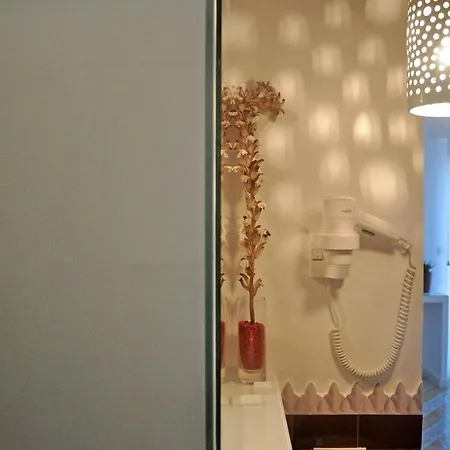 Agora فندق مبيت وإفطار 4*