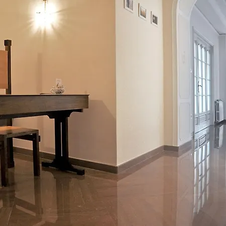 Agora فندق مبيت وإفطار 4*