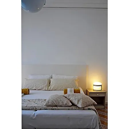 Agora فندق مبيت وإفطار 4*