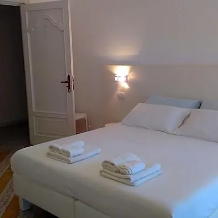 Agora